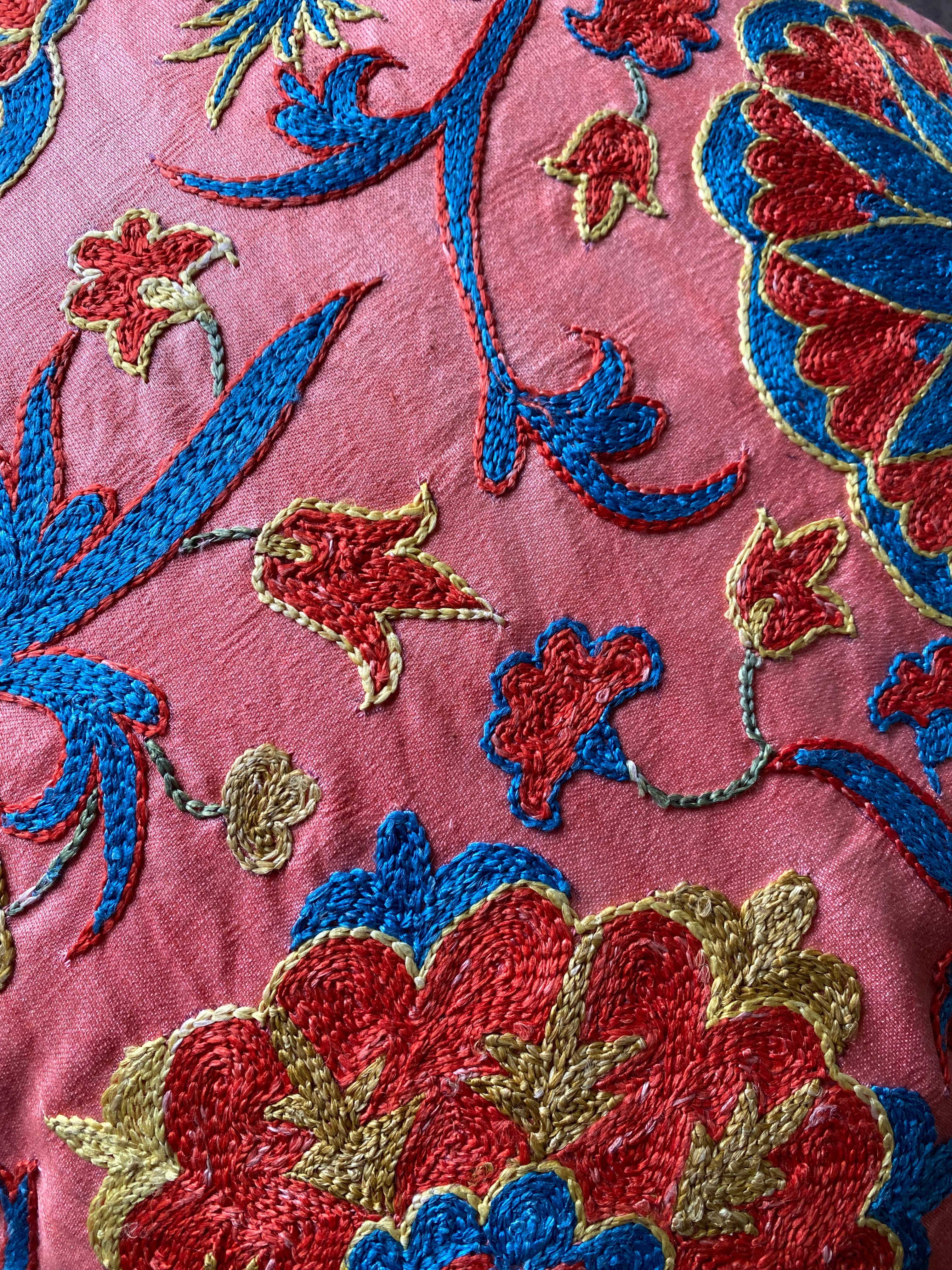 ウズベキスタン製 シルク スザニ刺繍 クッションカバー 60×49 SZN719