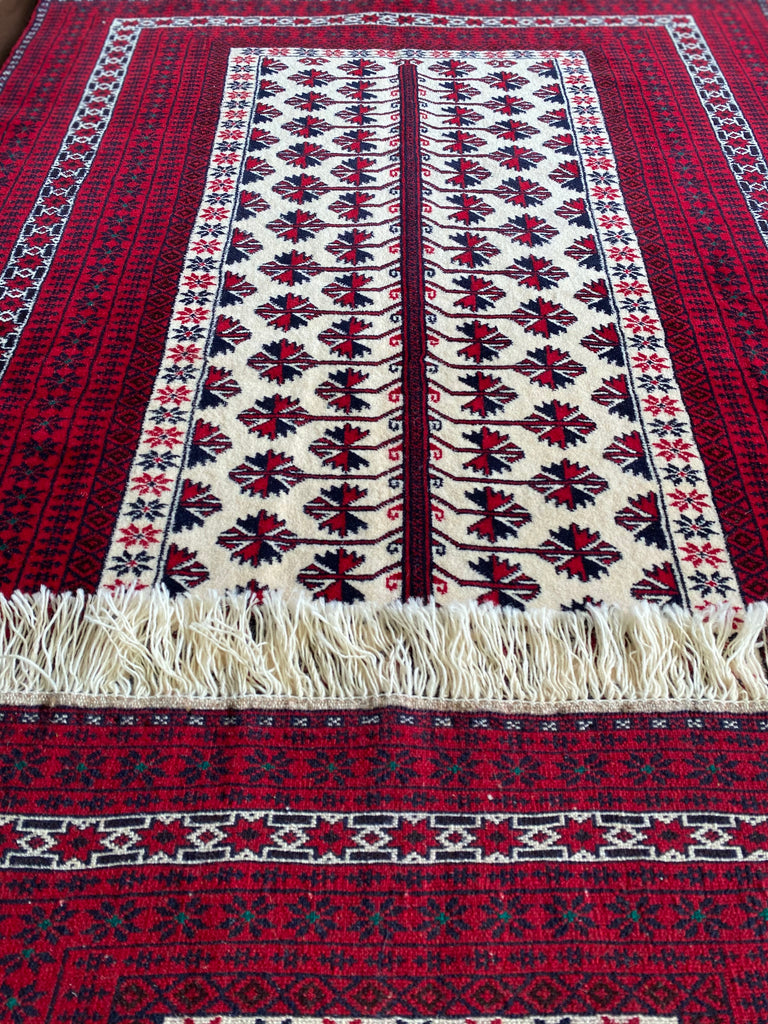 バルーチ族 トライバルラグ ペルシャ絨毯 158×101cm-